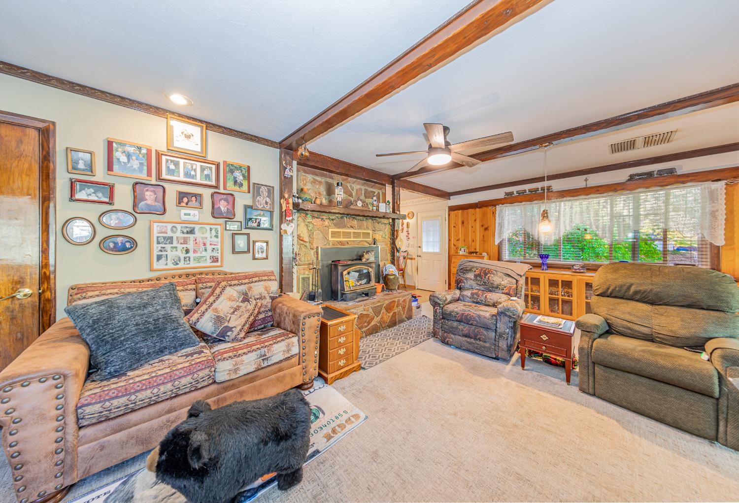 42585 Buckeye Rd, Oakhurst, CA 93644