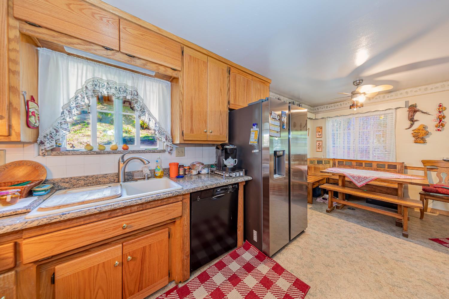 42585 Buckeye Rd, Oakhurst, CA 93644