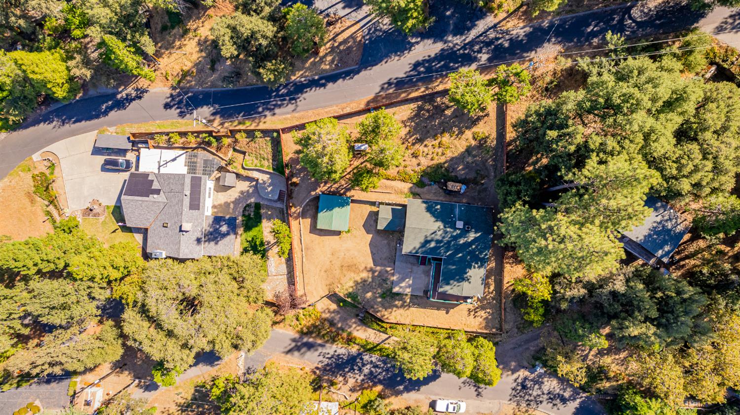 42585 Buckeye Rd, Oakhurst, CA 93644