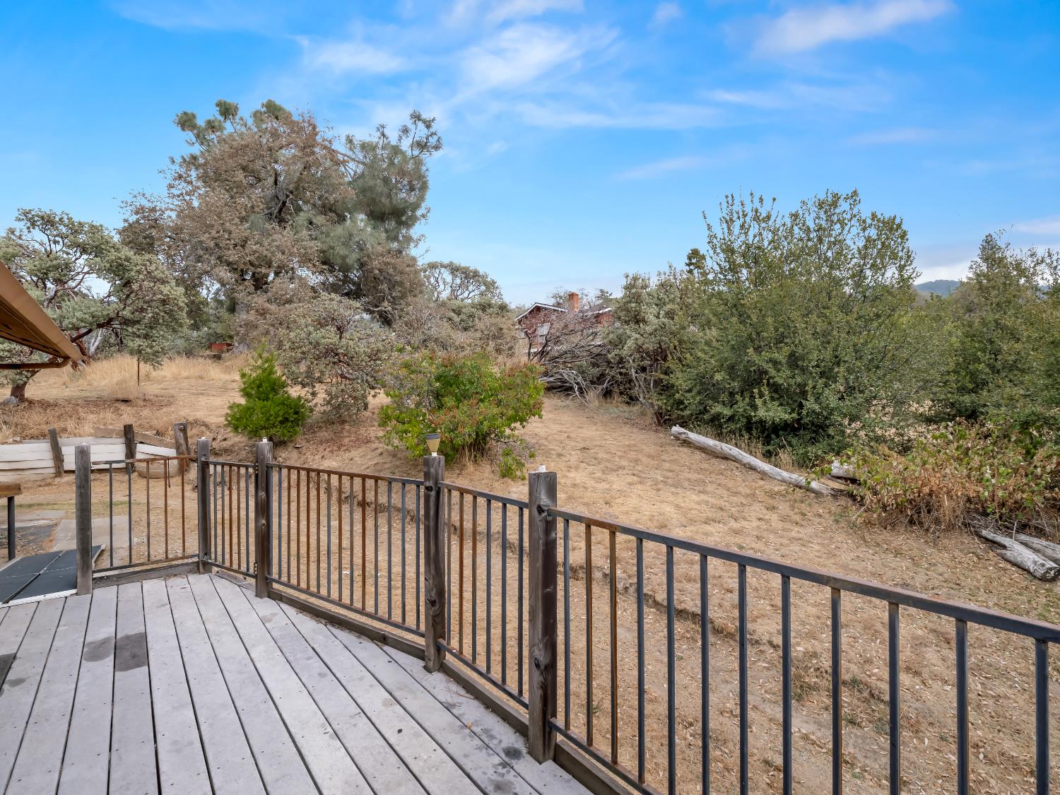 43044 Country Club Dr W, Oakhurst, CA 93644