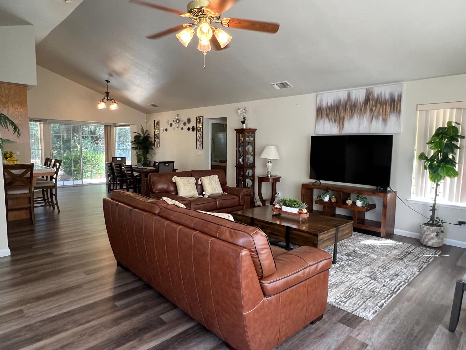 50613 Granite Butte Way, Oakhurst, CA 93644