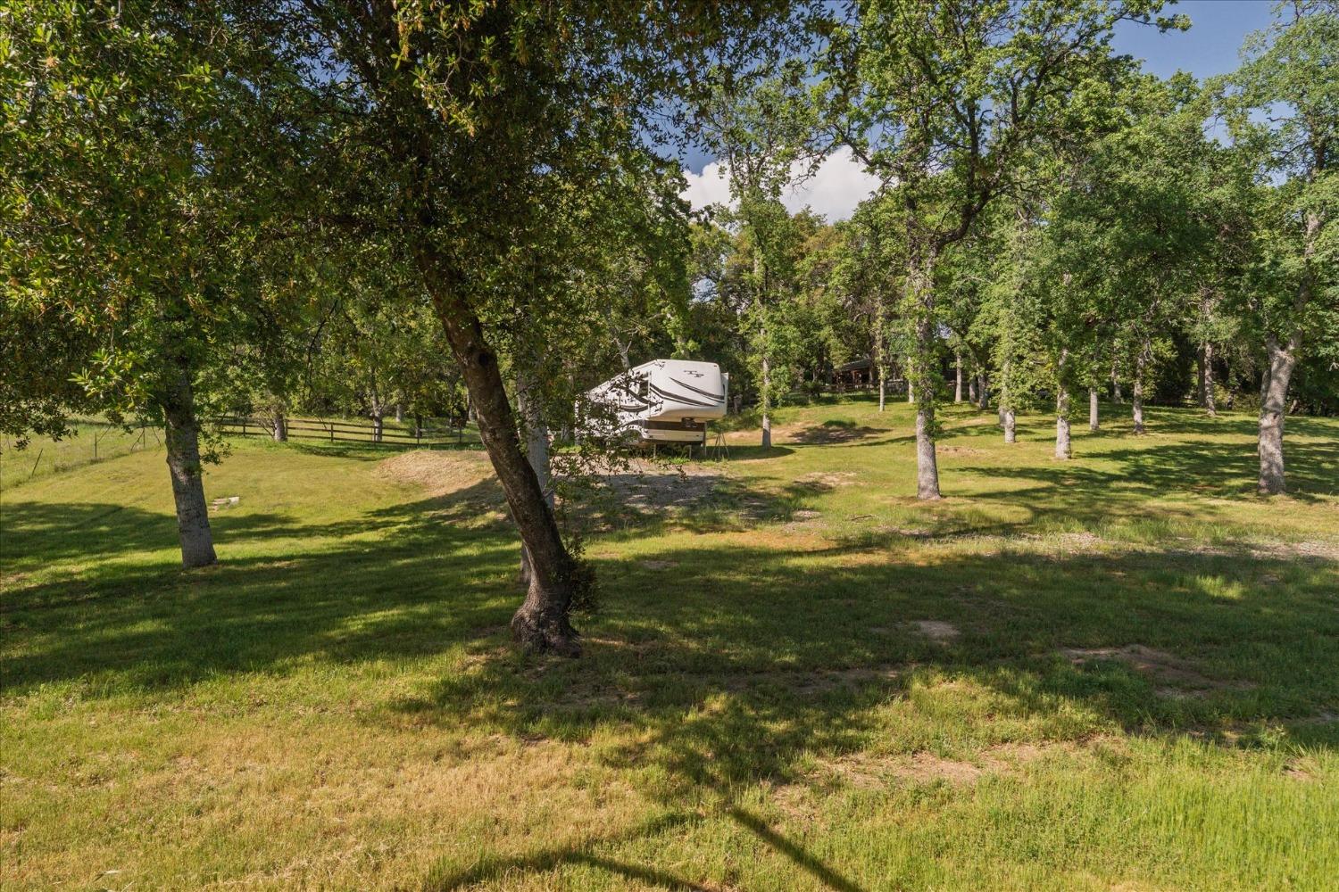 40700 Road 425 A, Oakhurst, CA 93644