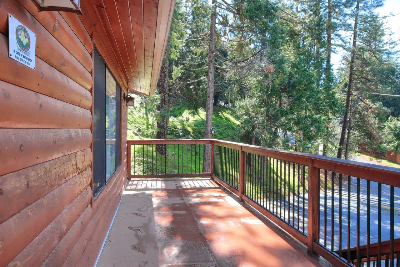 42583 Shady Ln, Oakhurst, CA 93644