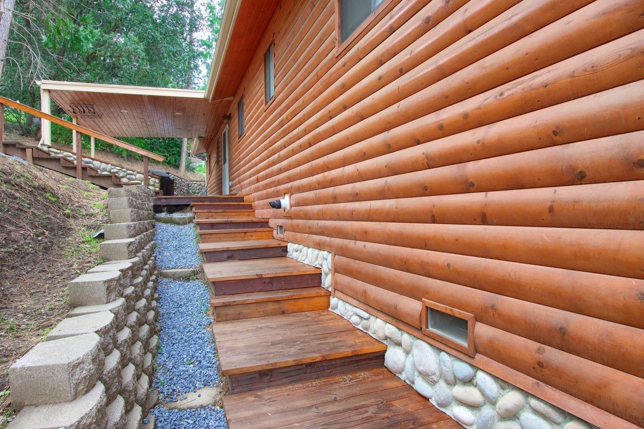 42583 Shady Ln, Oakhurst, CA 93644