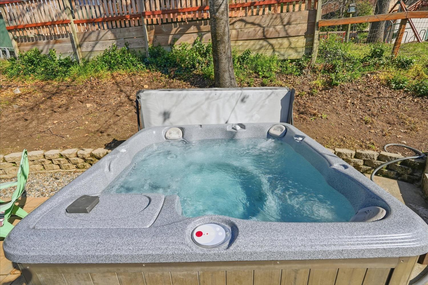 43149 W Sugar Pine Dr, Oakhurst, CA 93644