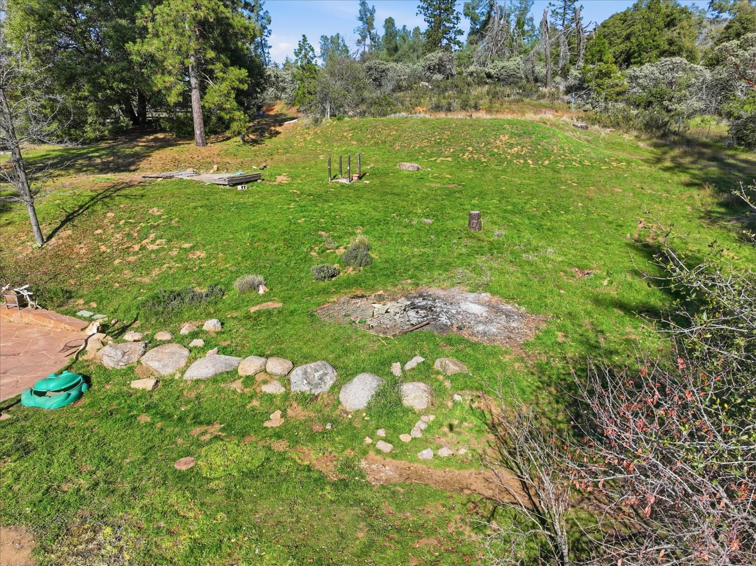 3868 Pinecrest Dr, Mariposa, CA 95338
