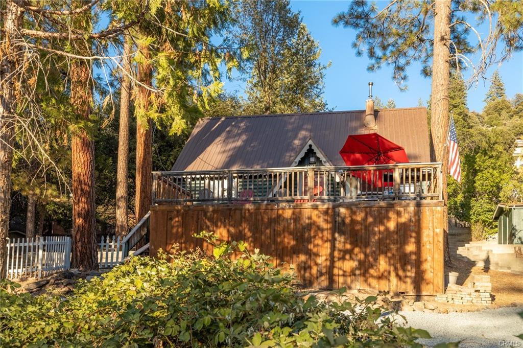 43207 W Sugar Pine Dr, Oakhurst, CA 93644