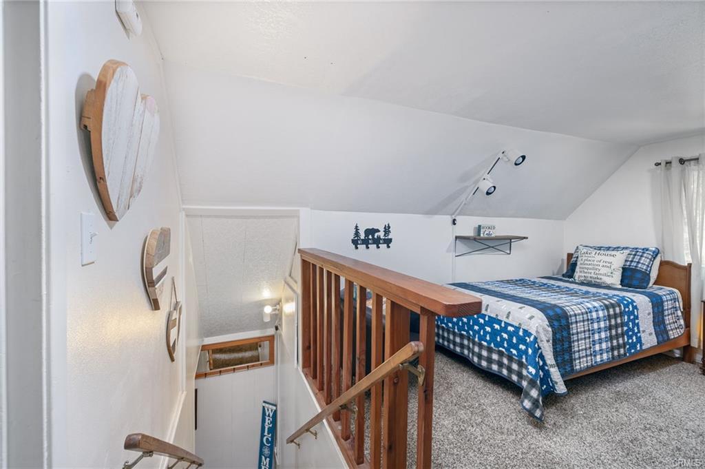 43207 W Sugar Pine Dr, Oakhurst, CA 93644