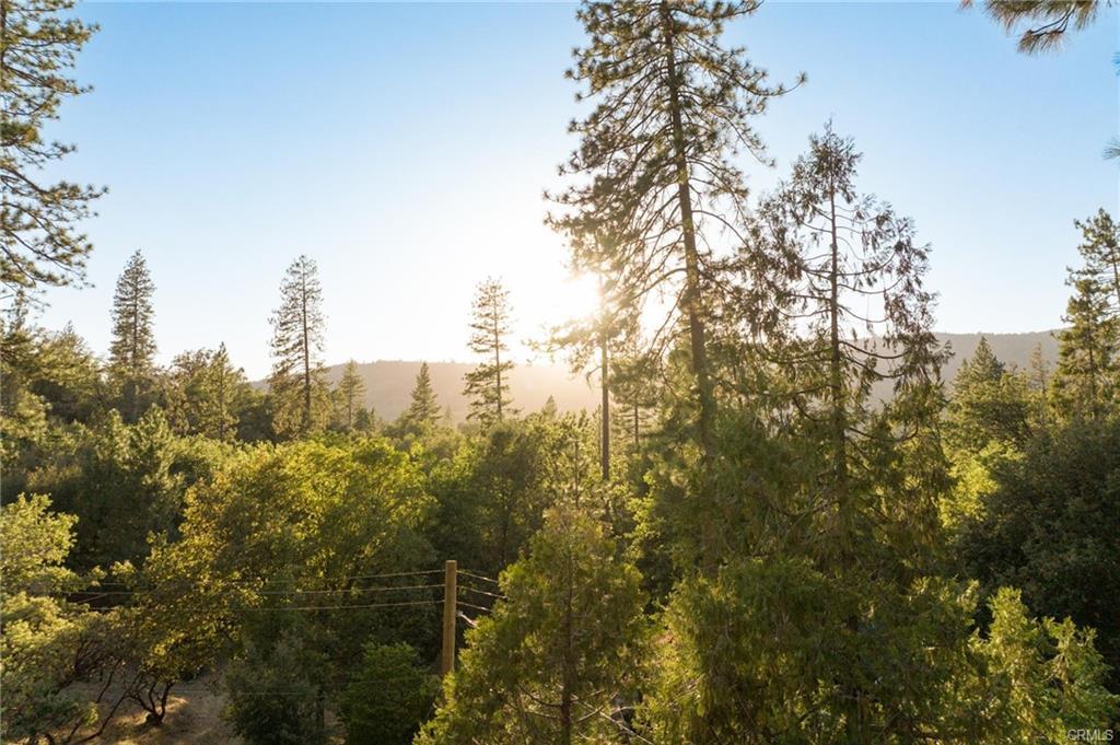 43207 W Sugar Pine Dr, Oakhurst, CA 93644