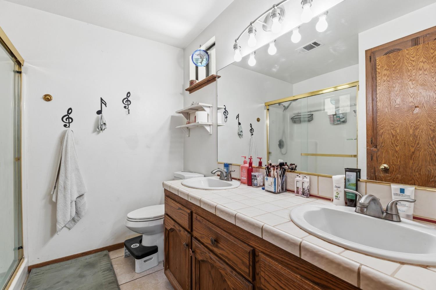 40875 Griffin Dr, Oakhurst, CA 93644