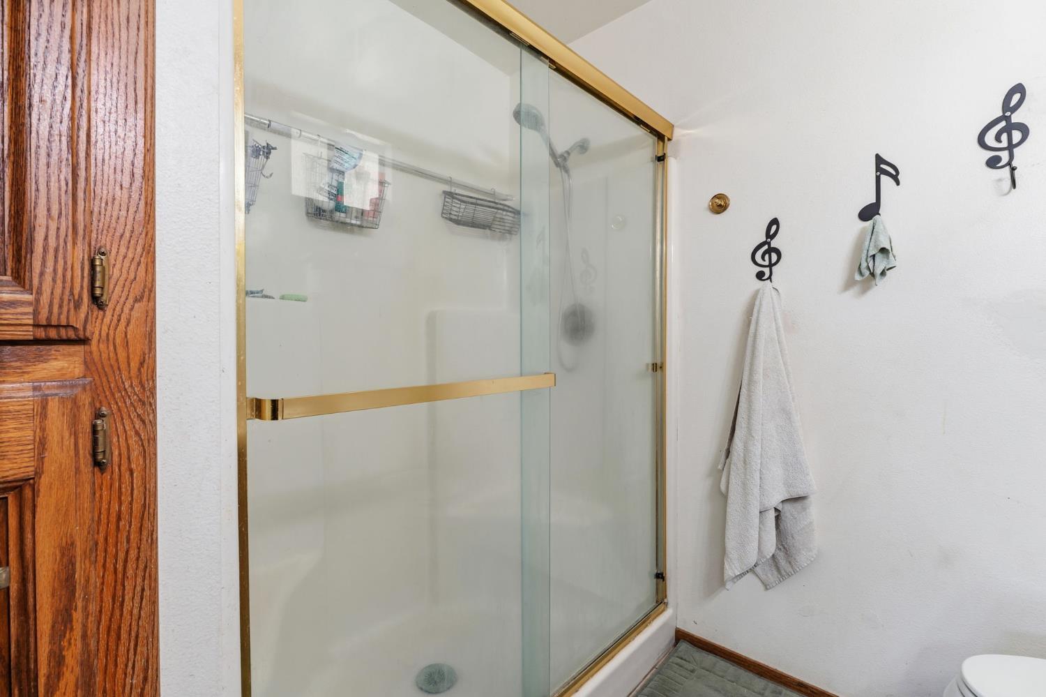 40875 Griffin Dr, Oakhurst, CA 93644