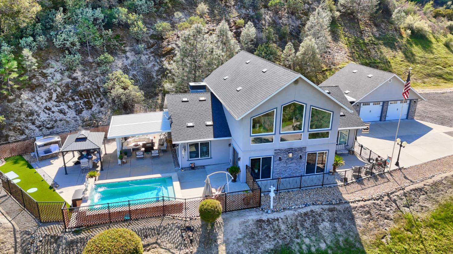 42038 Empty Creek, Oakhurst, CA 93644