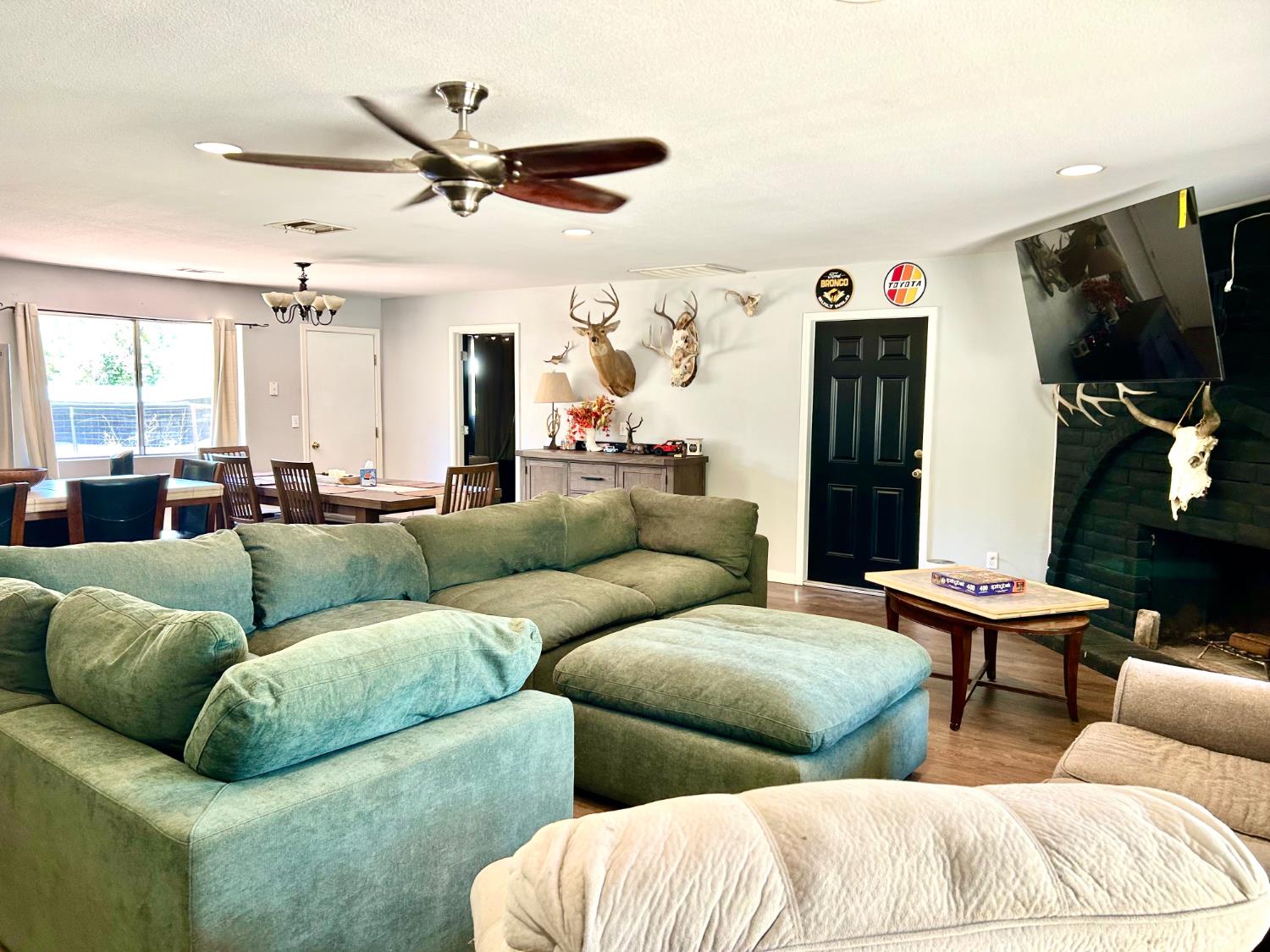 39384 Road 425B, Oakhurst, CA 93644