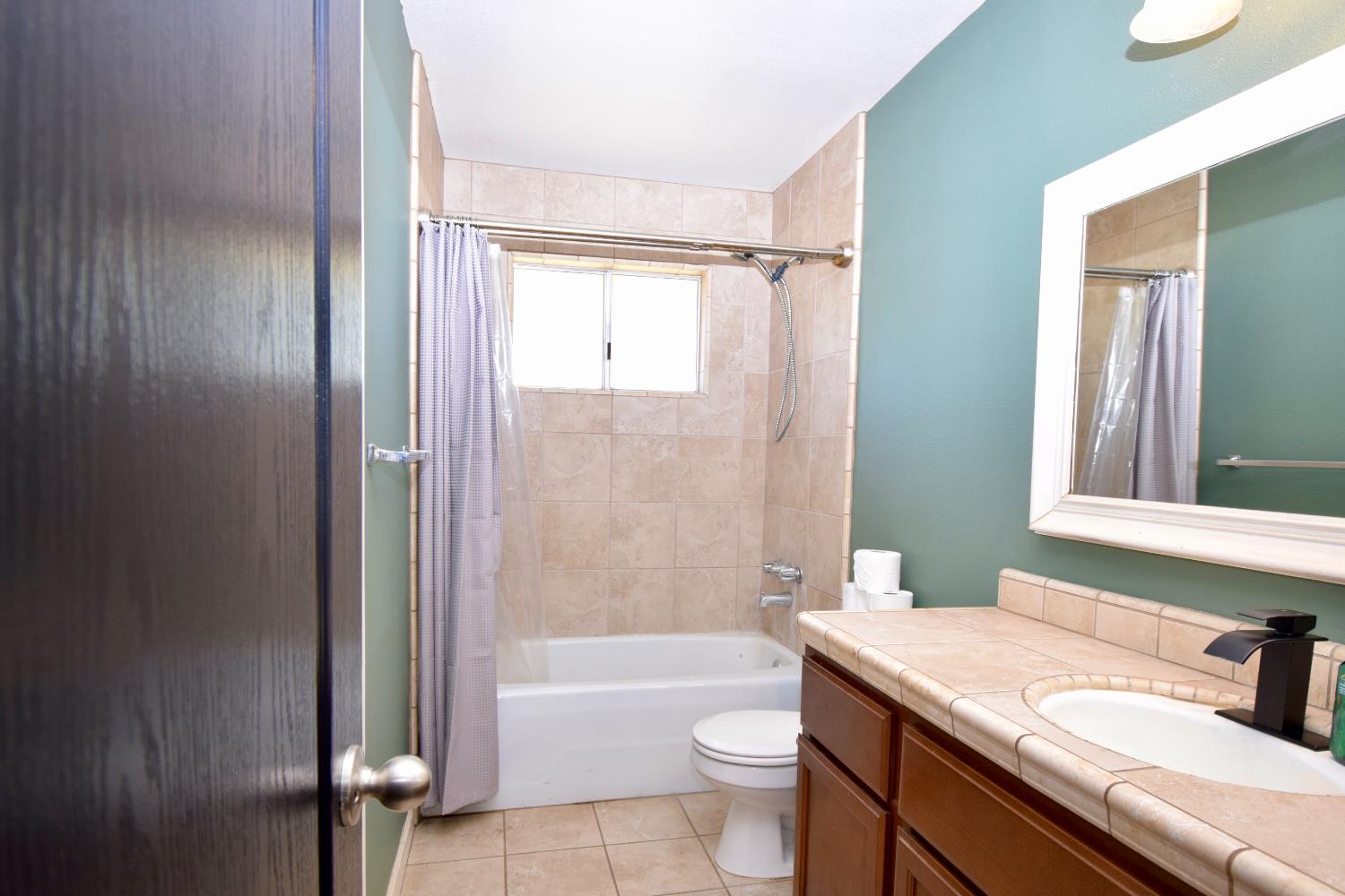 39384 Road 425B, Oakhurst, CA 93644