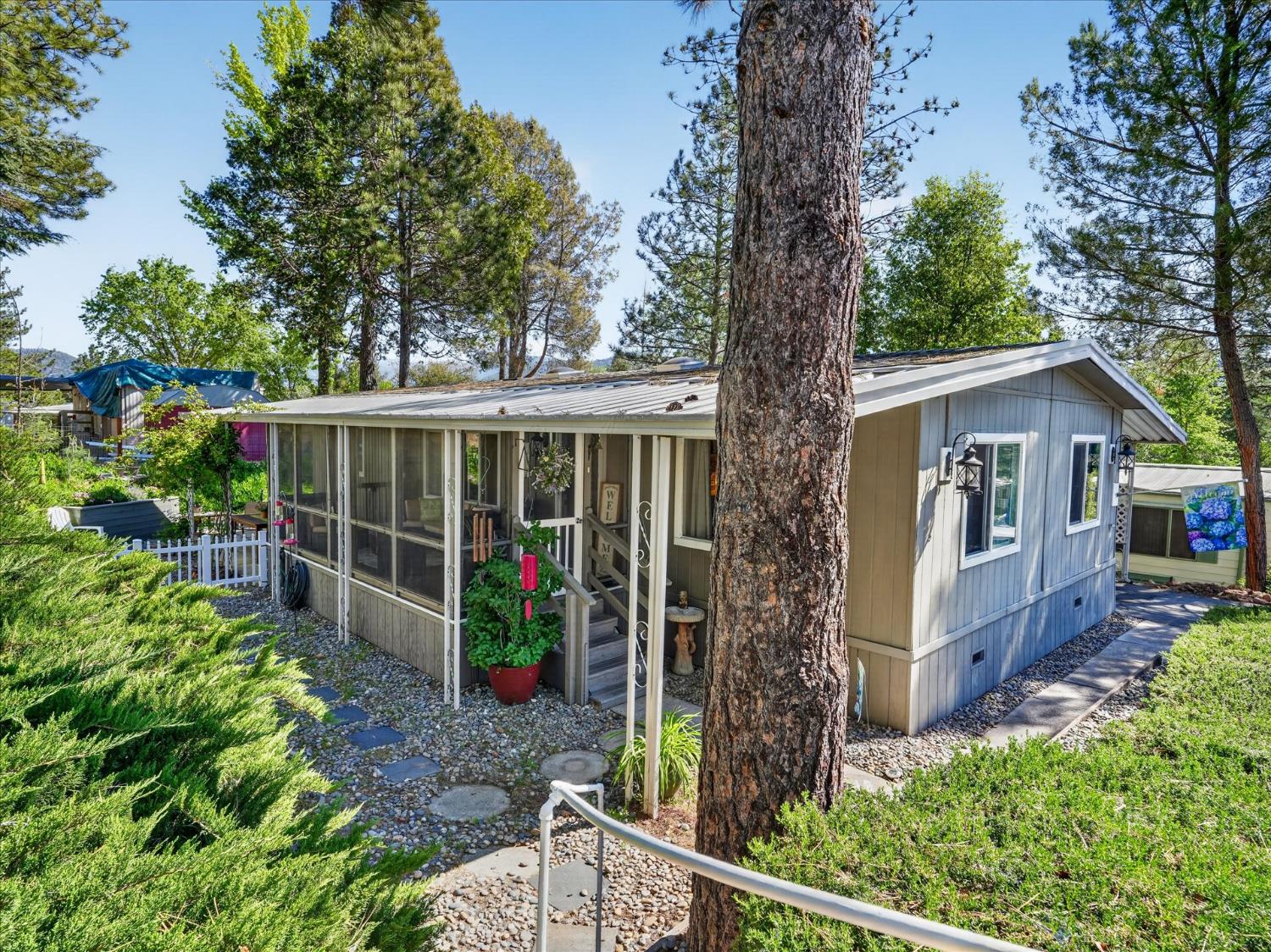39678 Road 425B #50, Oakhurst, CA 93644
