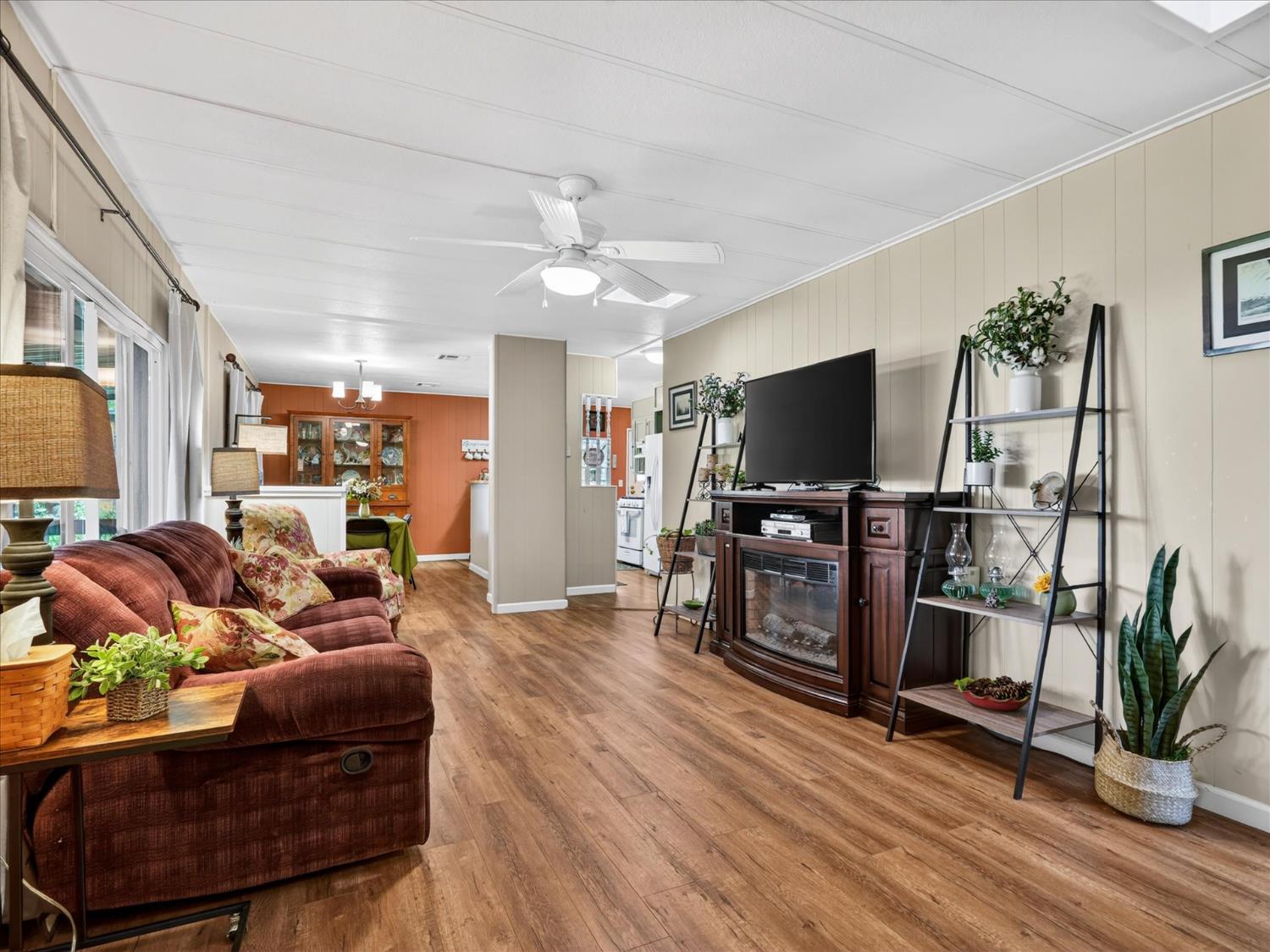 39678 Road 425B #50, Oakhurst, CA 93644