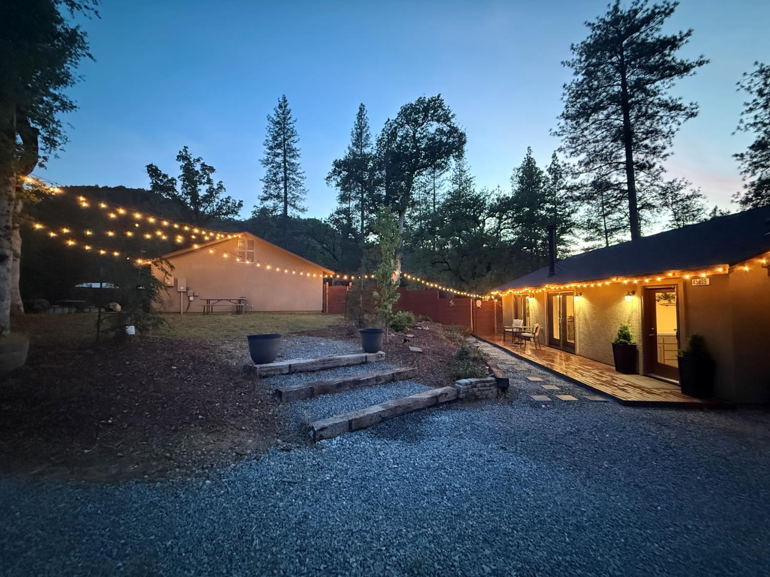 45893 & 45899 Sutton Dr, Oakhurst, CA 93644