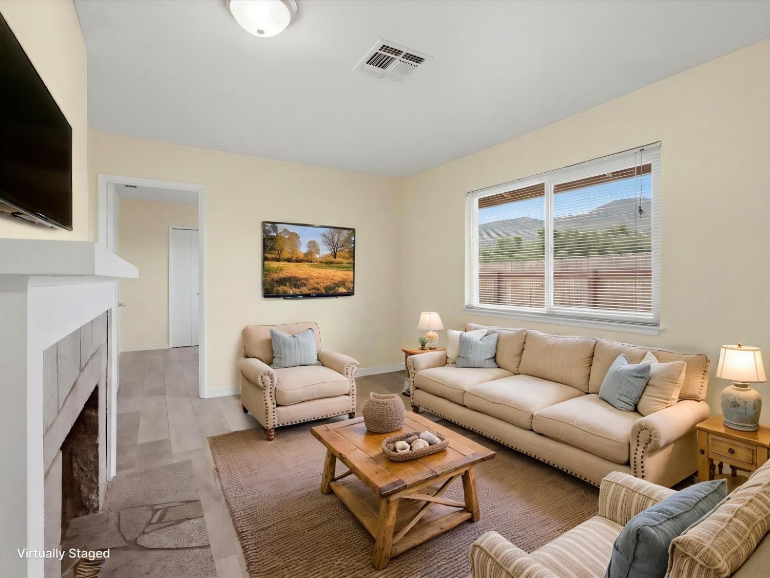 49447 Pierce Dr, Oakhurst, CA 93644
