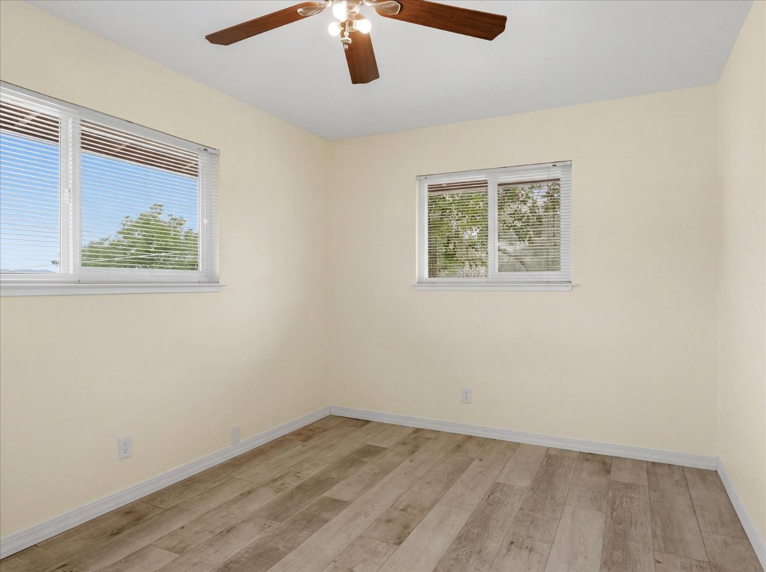 49447 Pierce Dr, Oakhurst, CA 93644