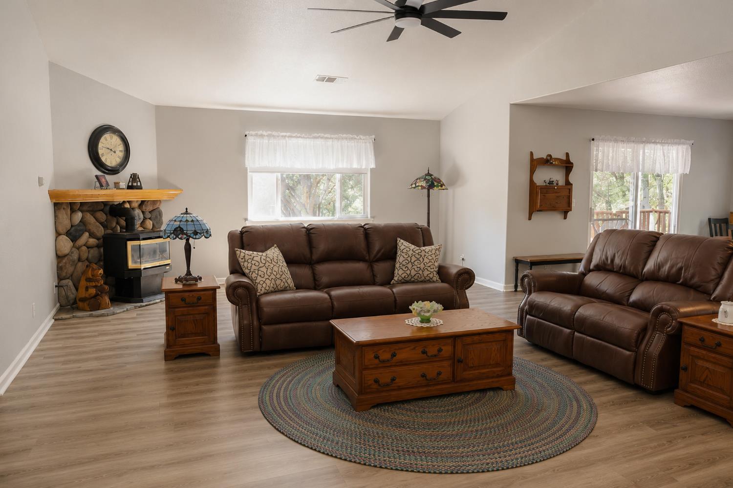 41124 Deer Creek Dr, Oakhurst, CA 93644