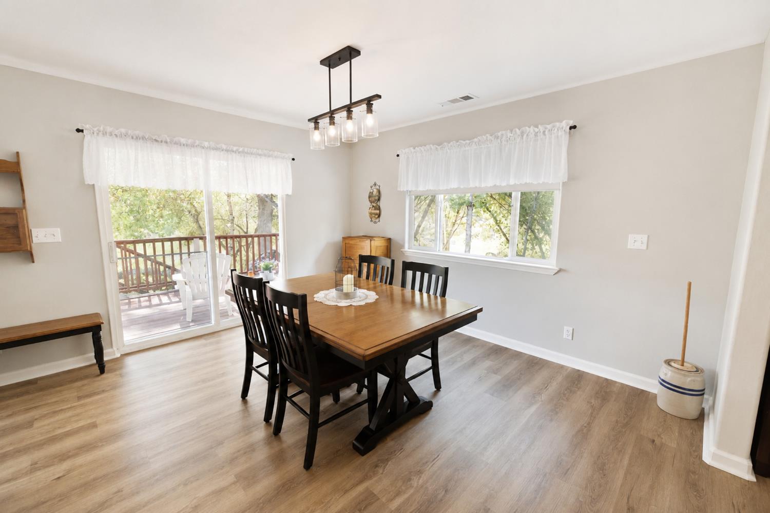 41124 Deer Creek Dr, Oakhurst, CA 93644