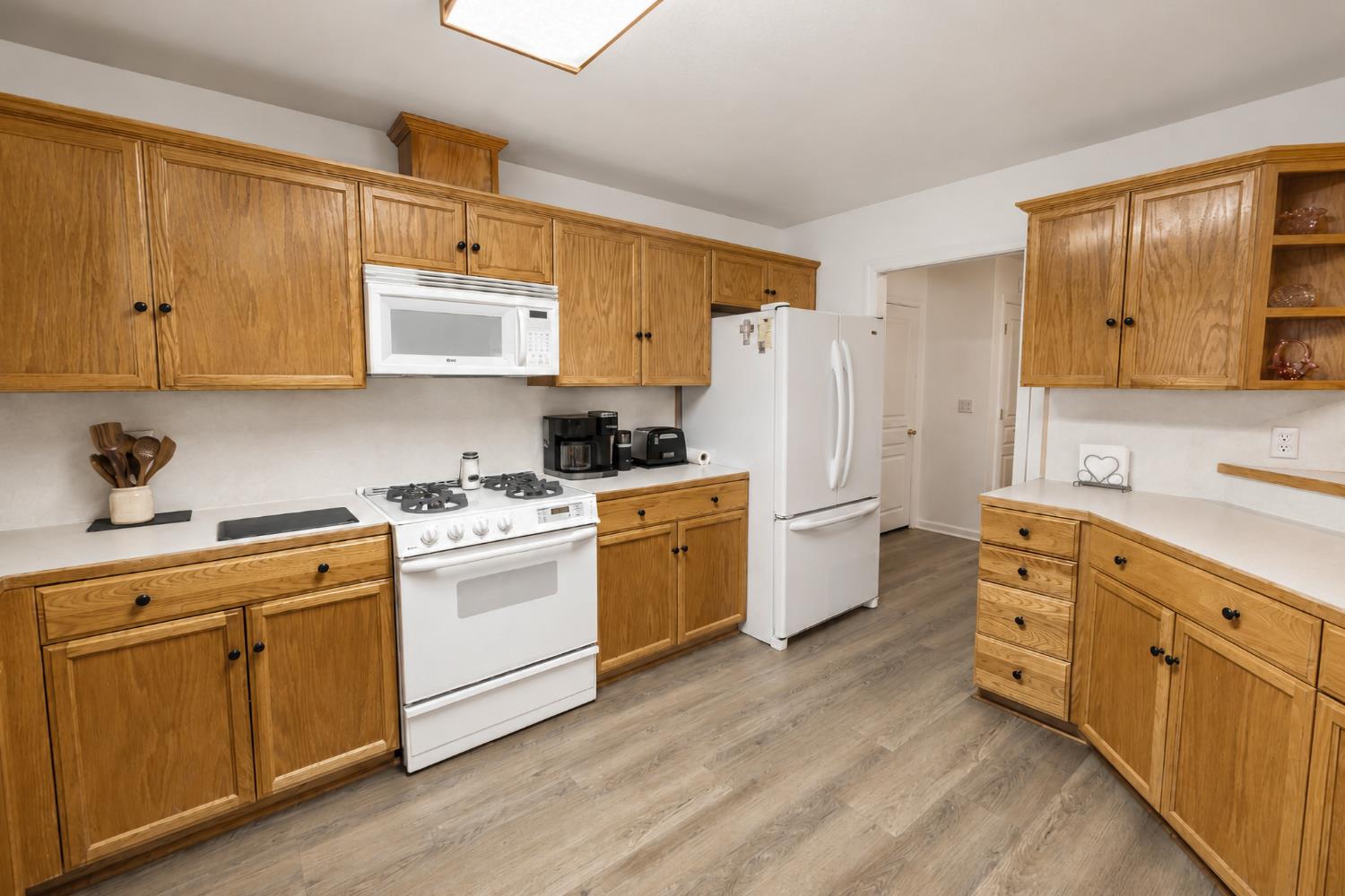 41124 Deer Creek Dr, Oakhurst, CA 93644