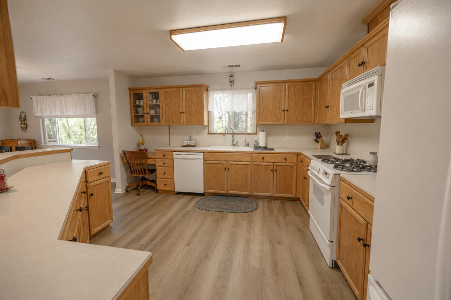 41124 Deer Creek Dr, Oakhurst, CA 93644