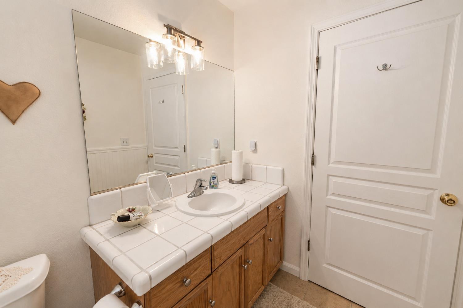 41124 Deer Creek Dr, Oakhurst, CA 93644