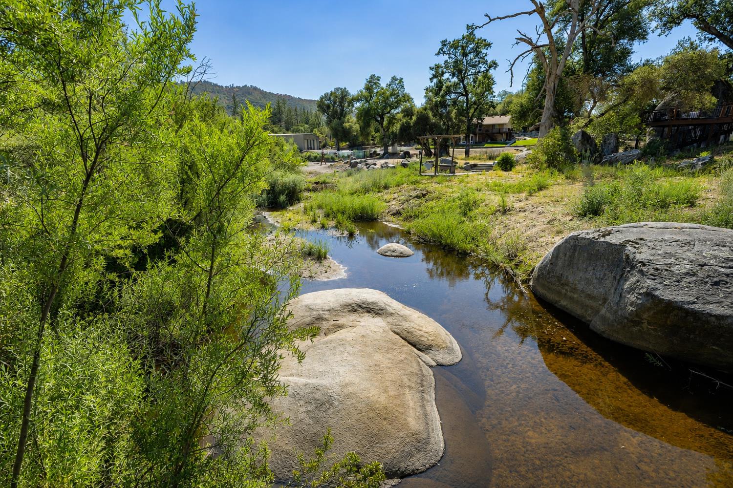 41124 Deer Creek Dr, Oakhurst, CA 93644