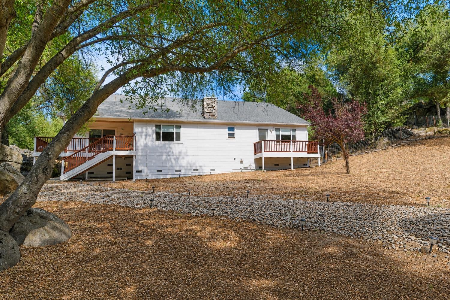 41124 Deer Creek Dr, Oakhurst, CA 93644