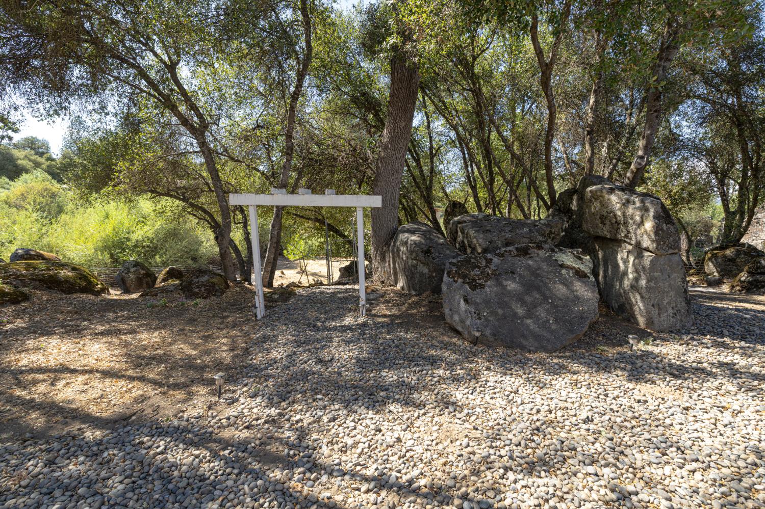 41124 Deer Creek Dr, Oakhurst, CA 93644