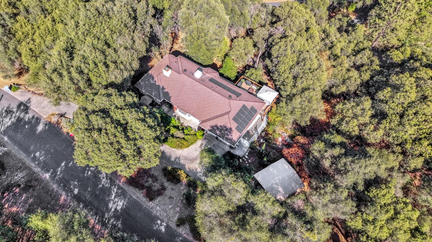 39309 Forest Park Ln, Oakhurst, CA 93644
