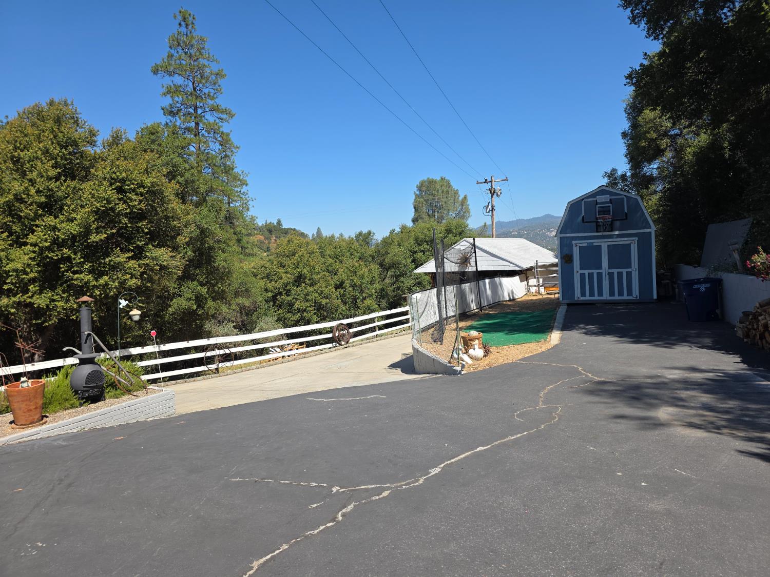 50639 Critter Creek Ln, Oakhurst, CA 93644