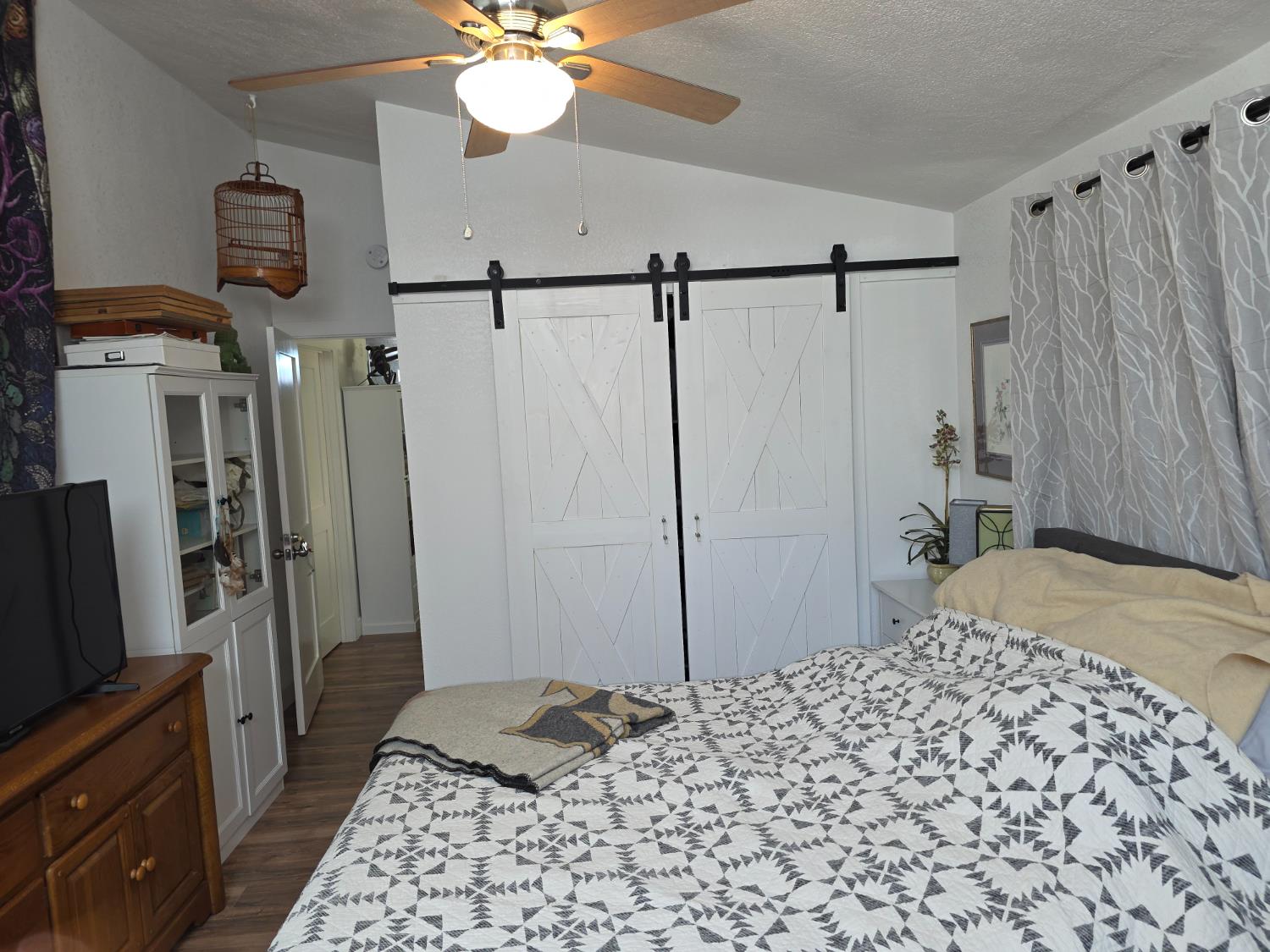 50639 Critter Creek Ln, Oakhurst, CA 93644